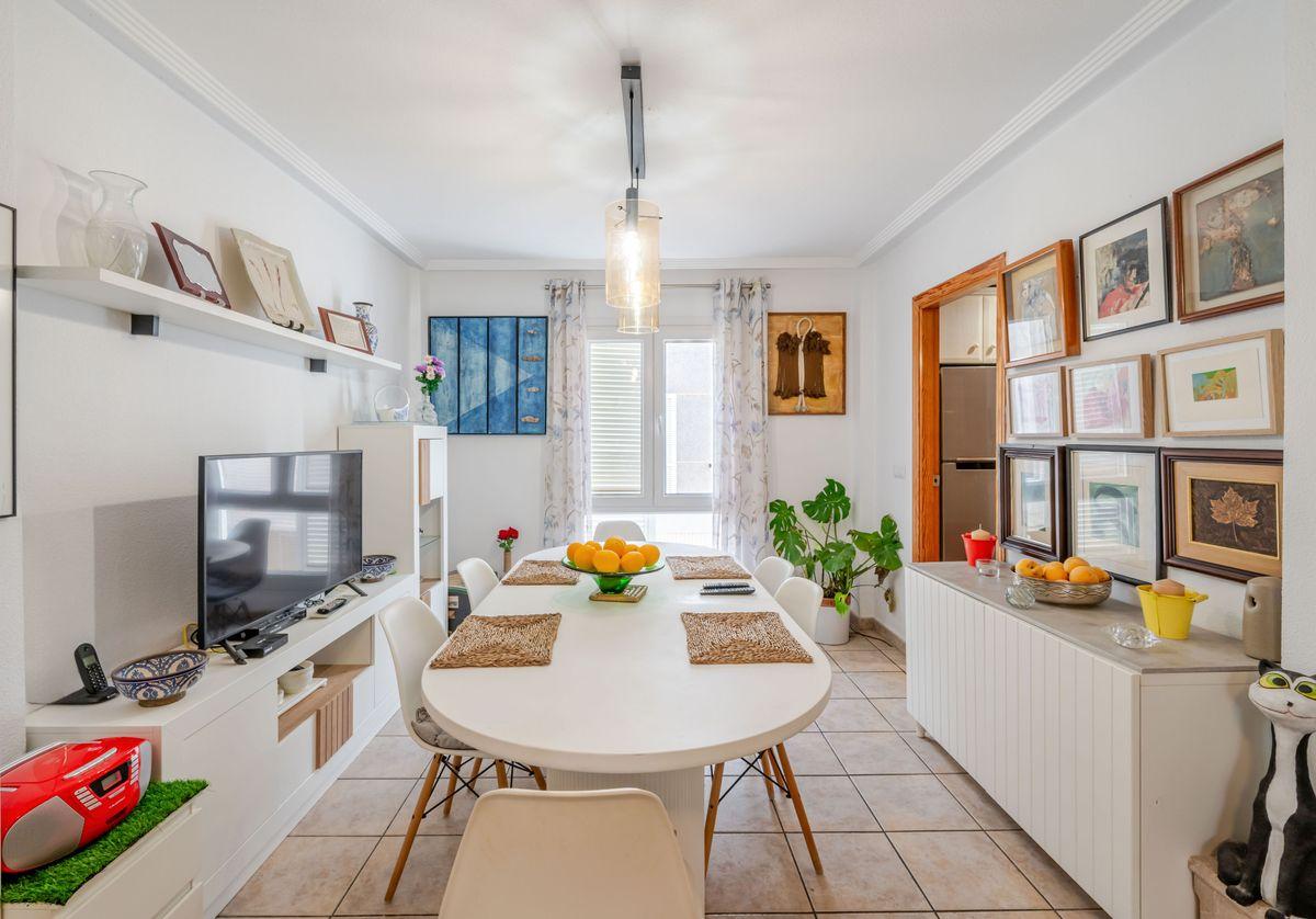 Casa Adosada en Venta en Calle Talía 4 - 4