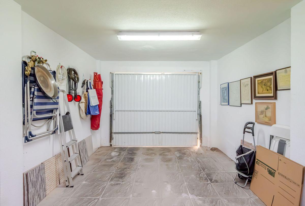 Casa Adosada en Venta en Calle Talía 4 - 27
