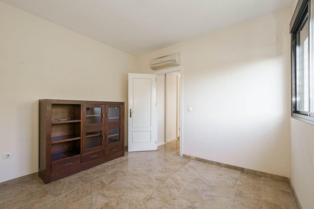 Casa en Venta en Calle Doñana - 18