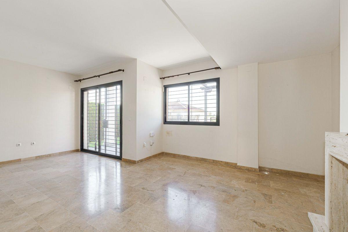 Casa en Venta en Calle Doñana - 2
