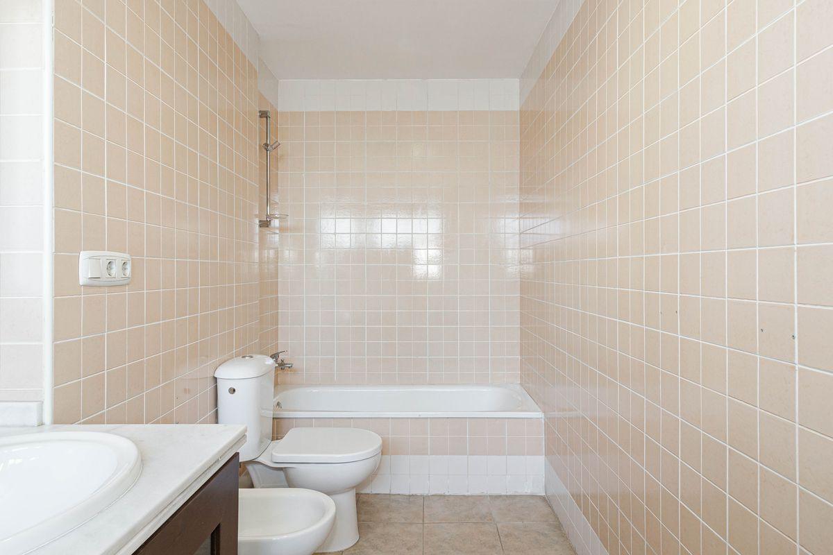 Casa en Venta en Calle Doñana - 23