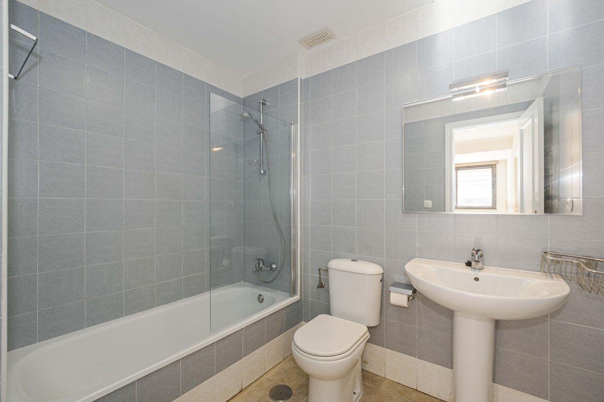 Casa en Venta en Calle Doñana - 12