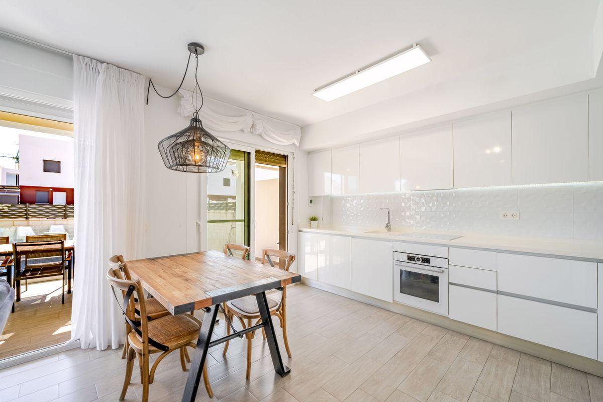 Chalet pareado en venta en Calle Malta - 7