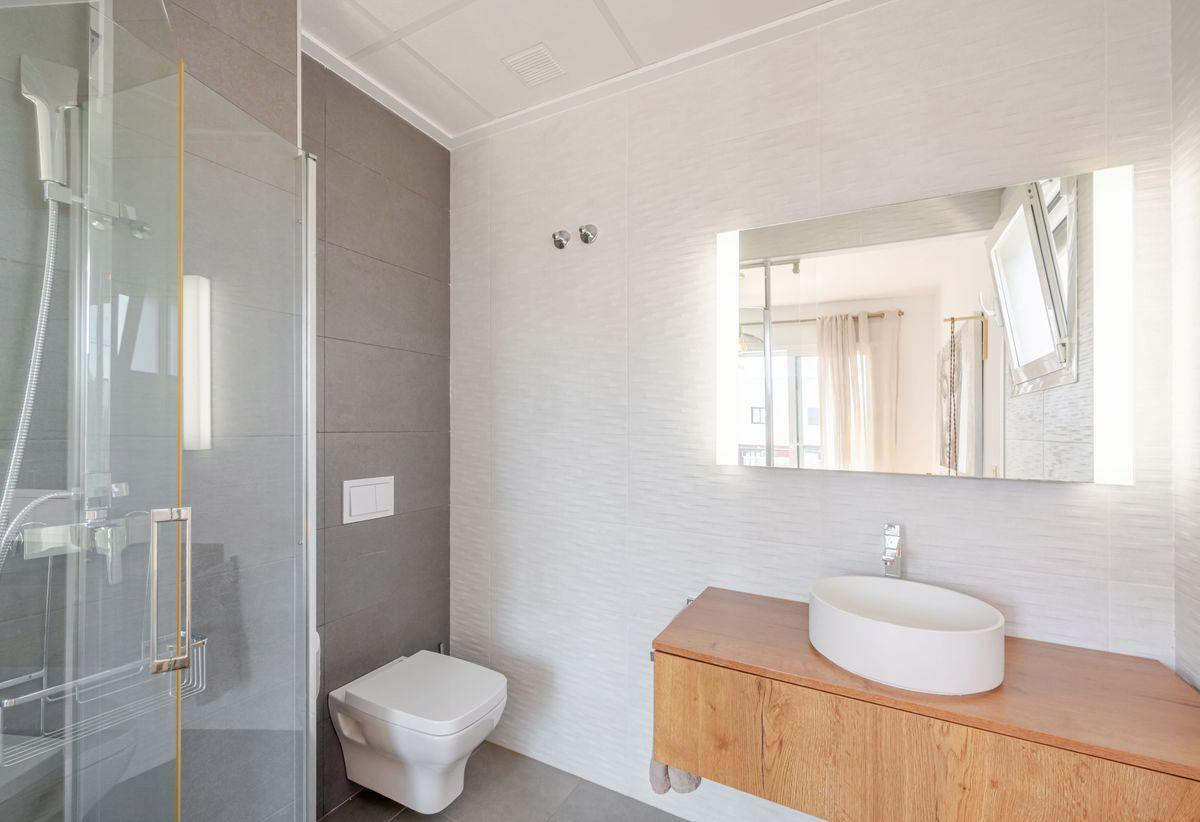 Chalet pareado en venta en Calle Malta - 16