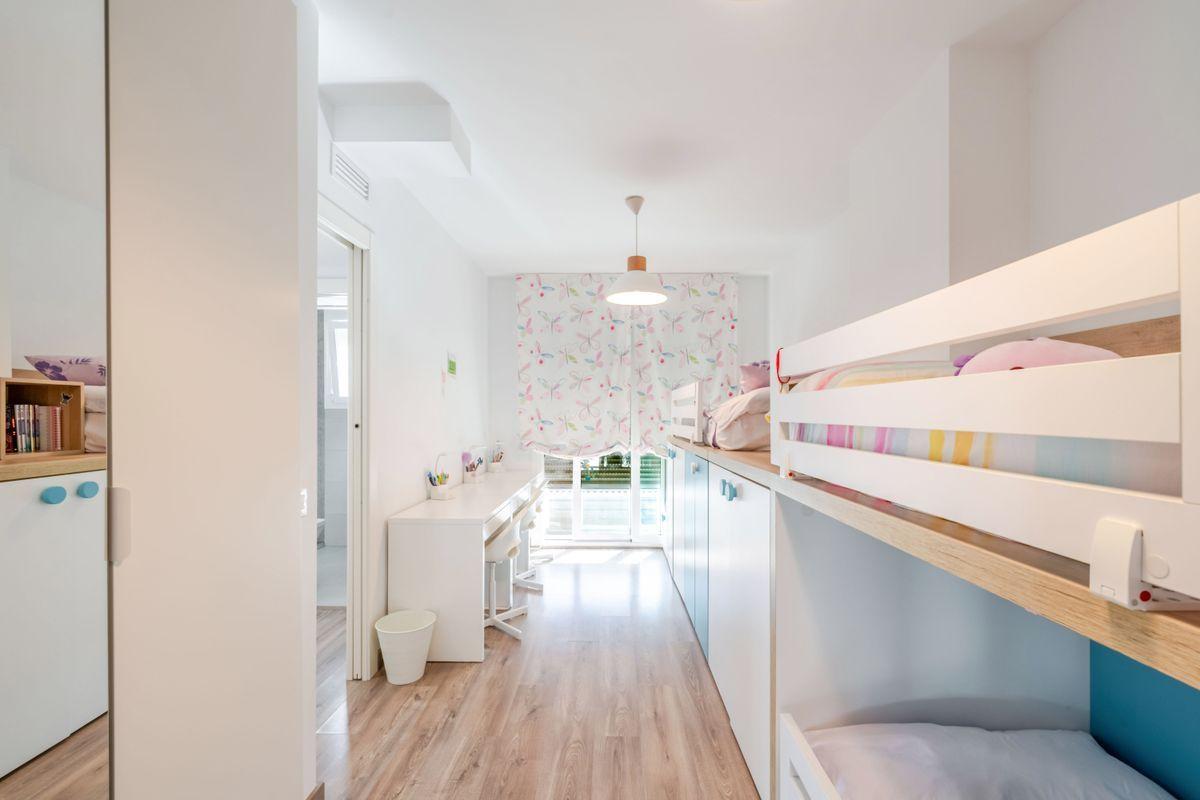 Chalet pareado en venta en Calle Malta - 19