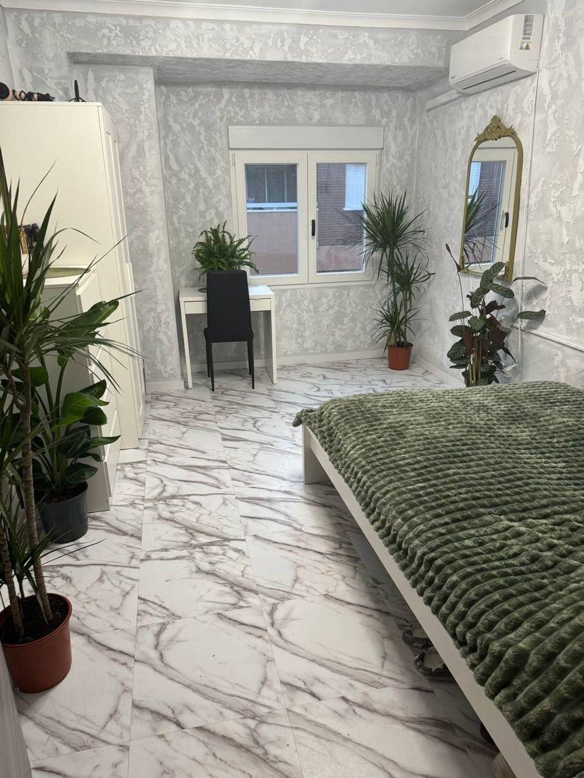 Piso en Venta en Carrer d'Antonio Aparisi - 4
