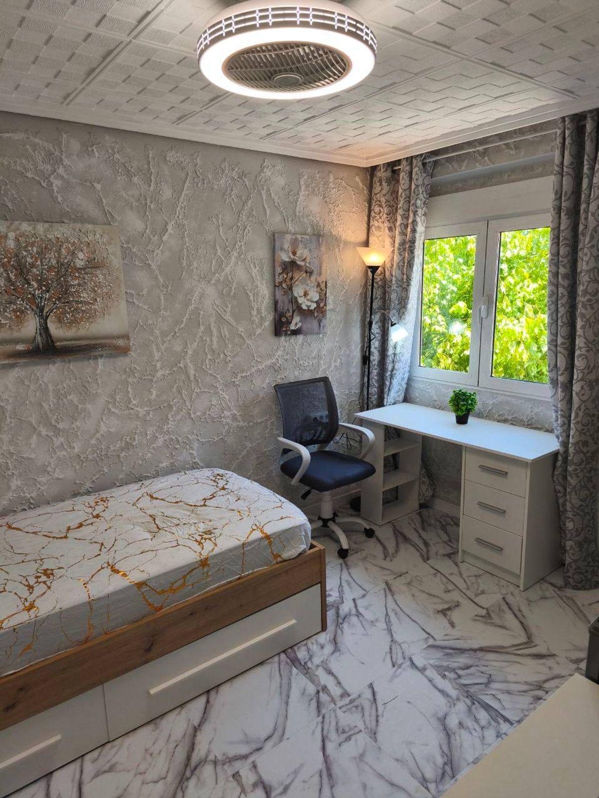 Piso en Venta en Carrer de Vicent Lladró Sena - 5
