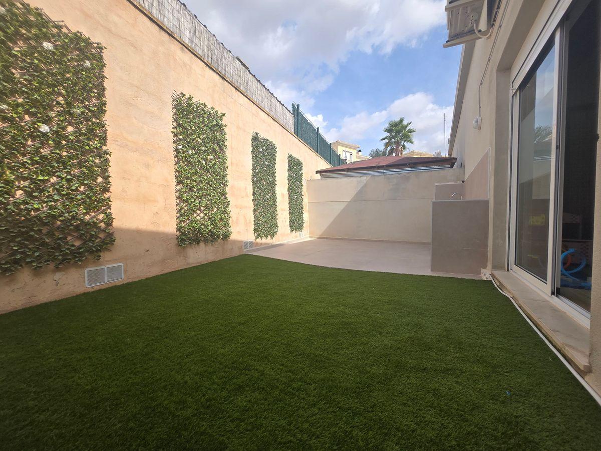 Local en Venta en Calle Santa Elena - 15