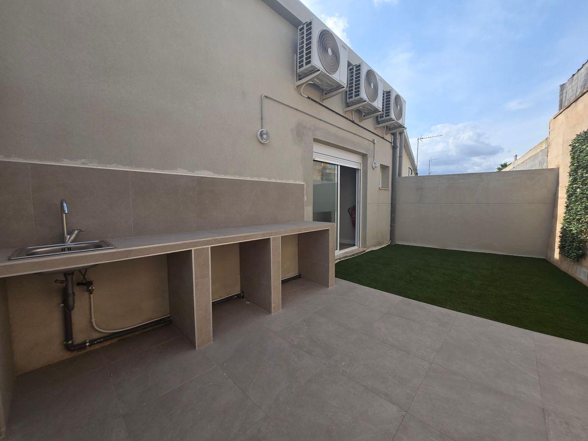 Local en Venta en Calle Santa Elena - 17