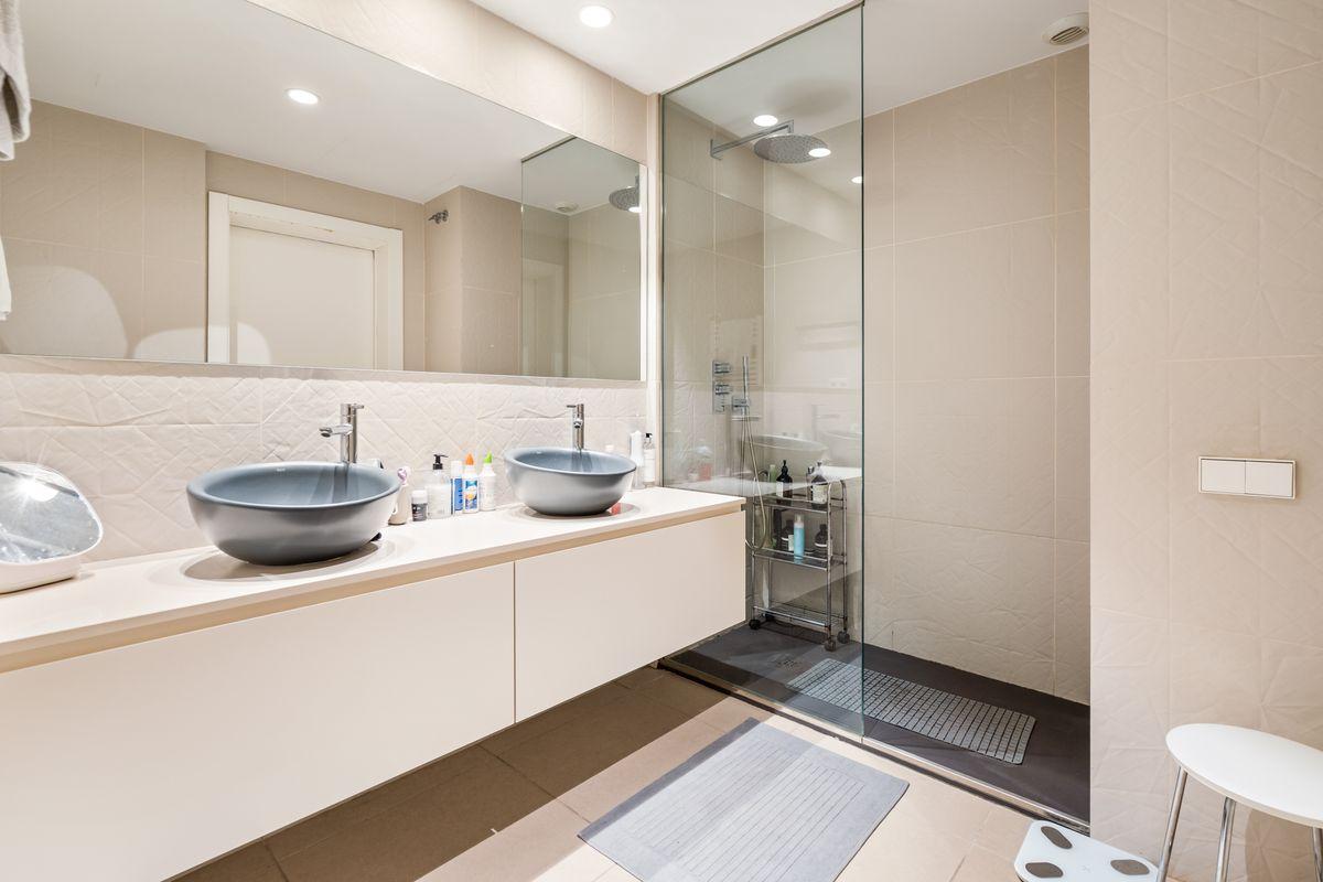 Piso en Venta en Carrer de Casp - 21