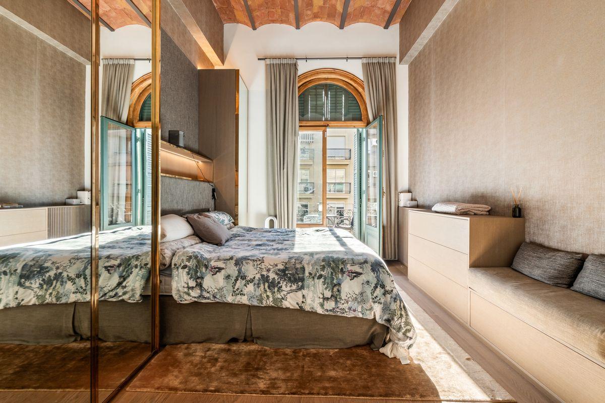 Piso en Venta en Carrer de Casp - 15