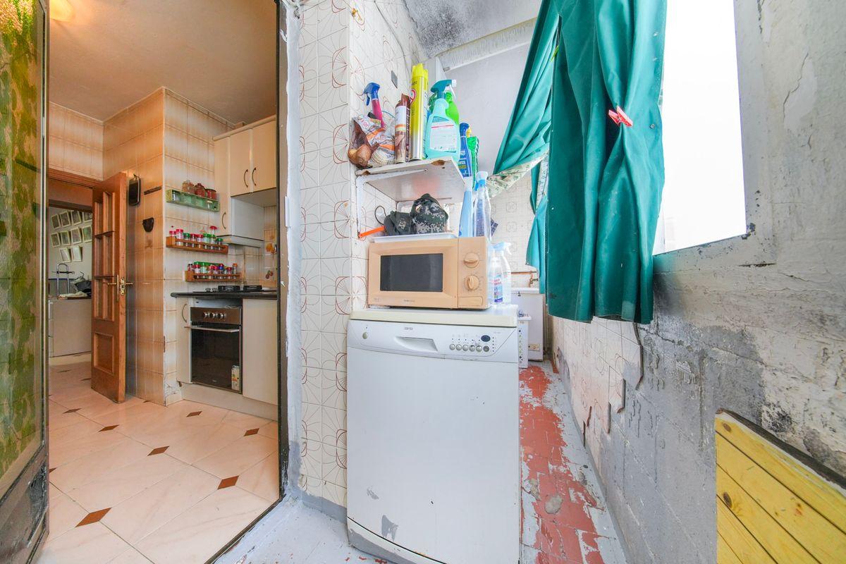 Piso en Venta en Calle Virgen del Rosario - 27