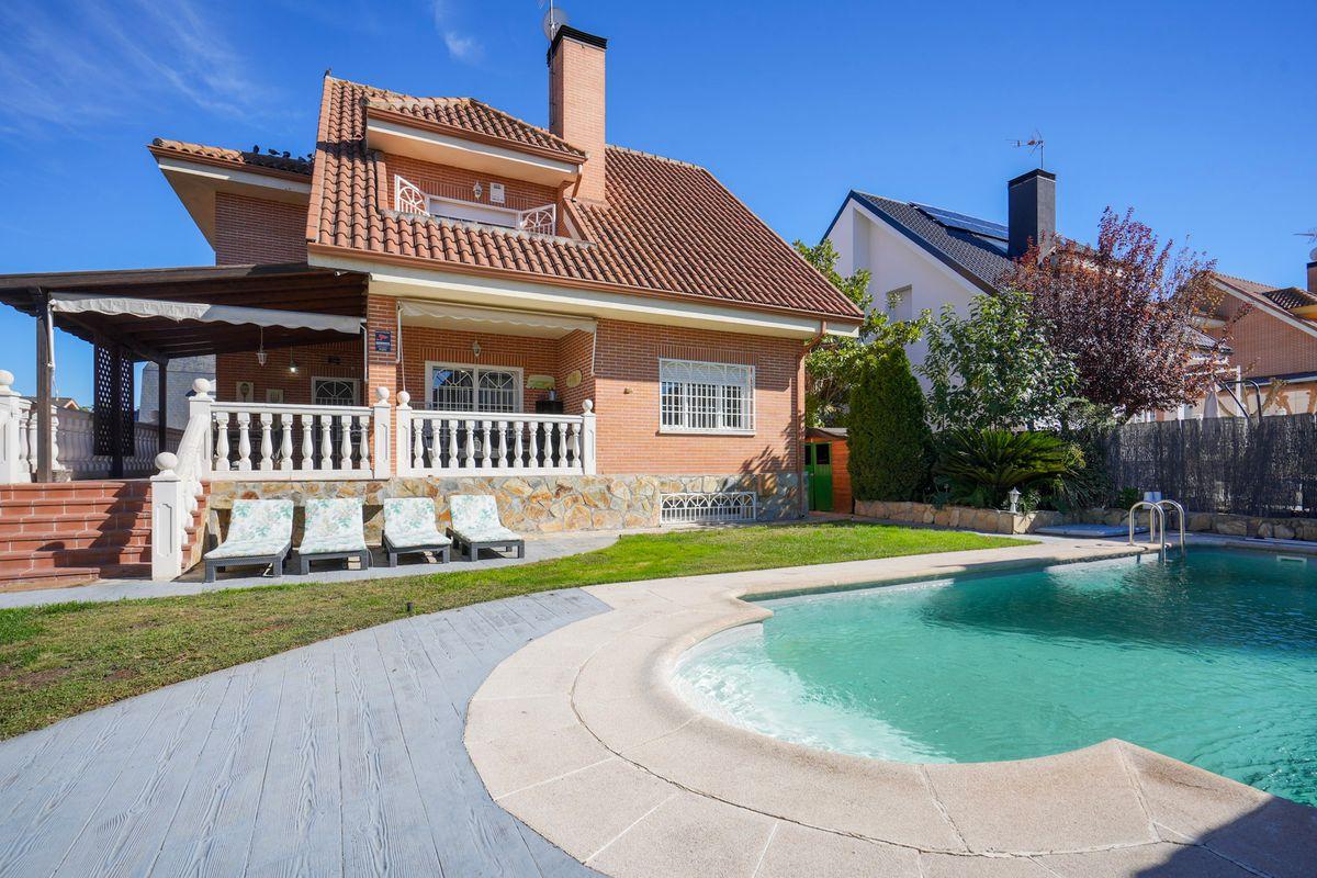 Casa en Venta en Serranillos del Valle - 2