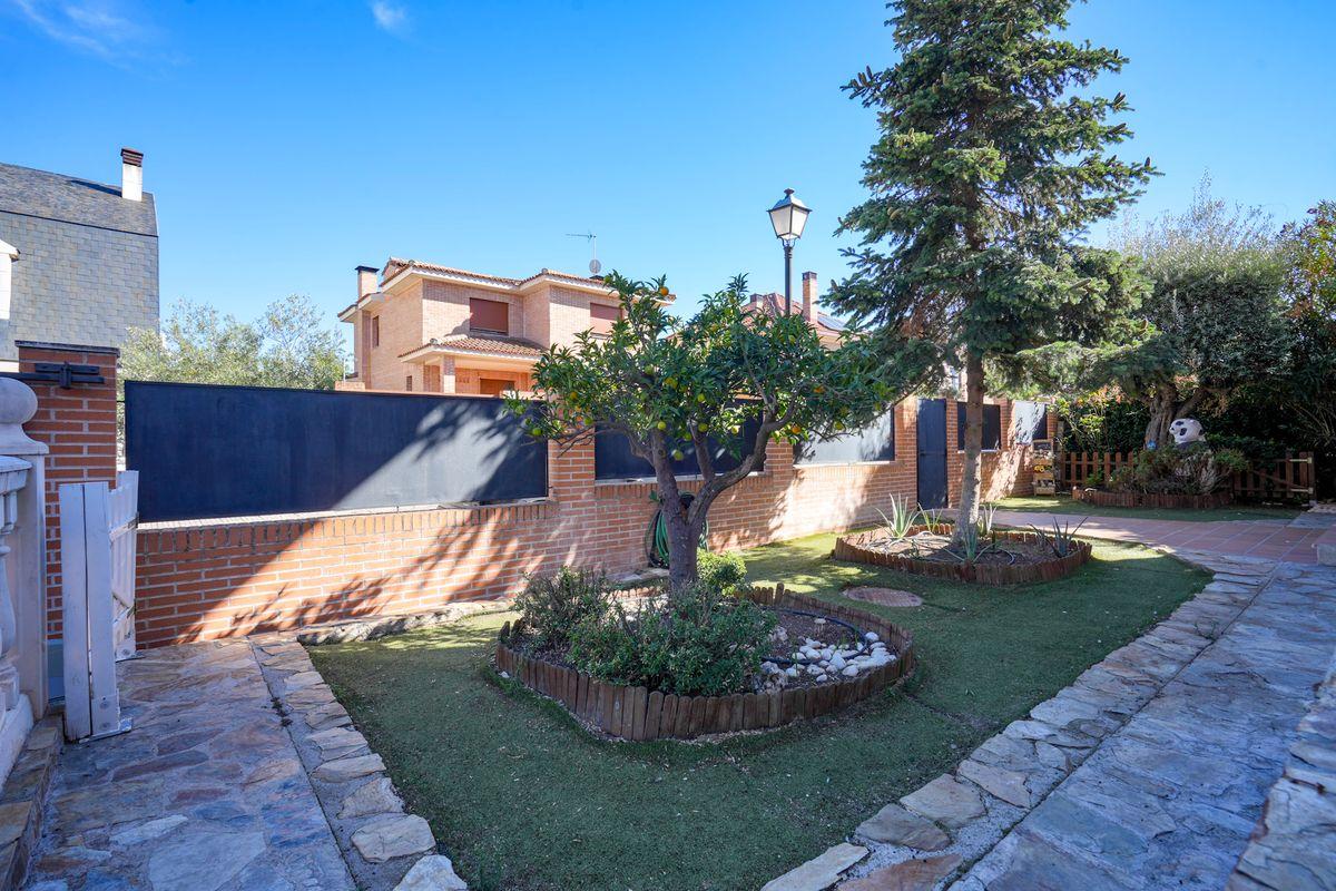 Casa en Venta en Serranillos del Valle - 60