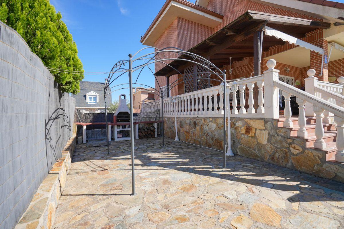 Casa en Venta en Serranillos del Valle - 61