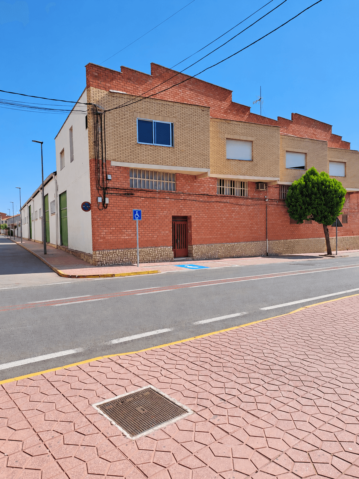 Nave en Venta en Avinguda de Ramon Bataller - 16