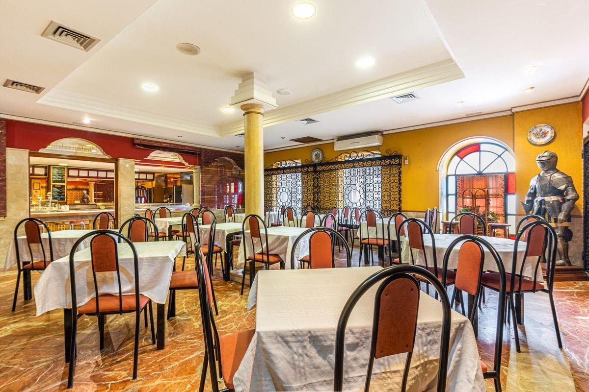 Edificio Comercial en Venta en Calle de la Encomienda - 4