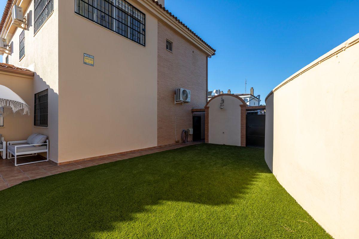 Semi-Detached Townhouse en Venta en Calle Menorca - 44