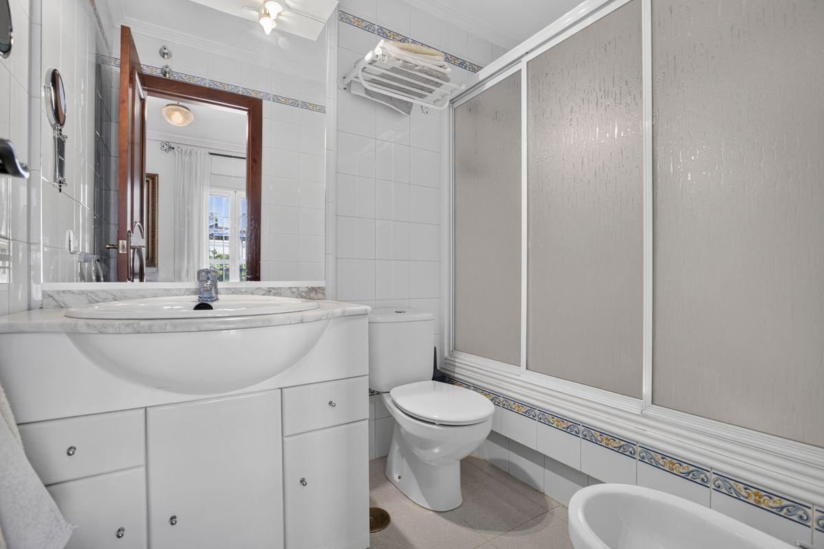 Semi-Detached Townhouse en Venta en Calle Menorca - 36