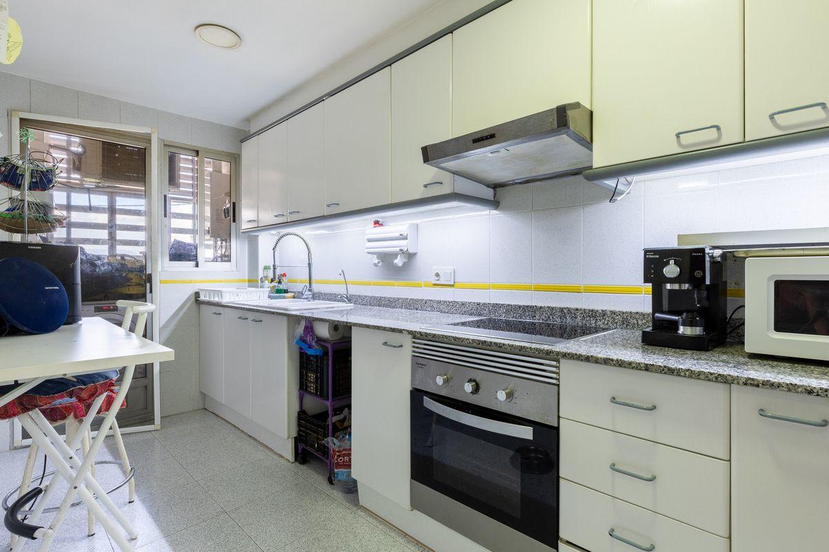 Piso en Venta en Carrer d'Hernán Cortés - 8