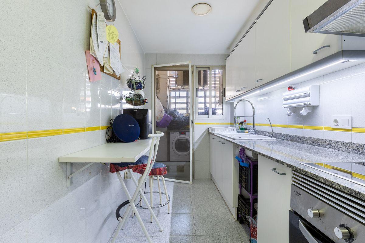 Piso en Venta en Carrer d'Hernán Cortés - 9