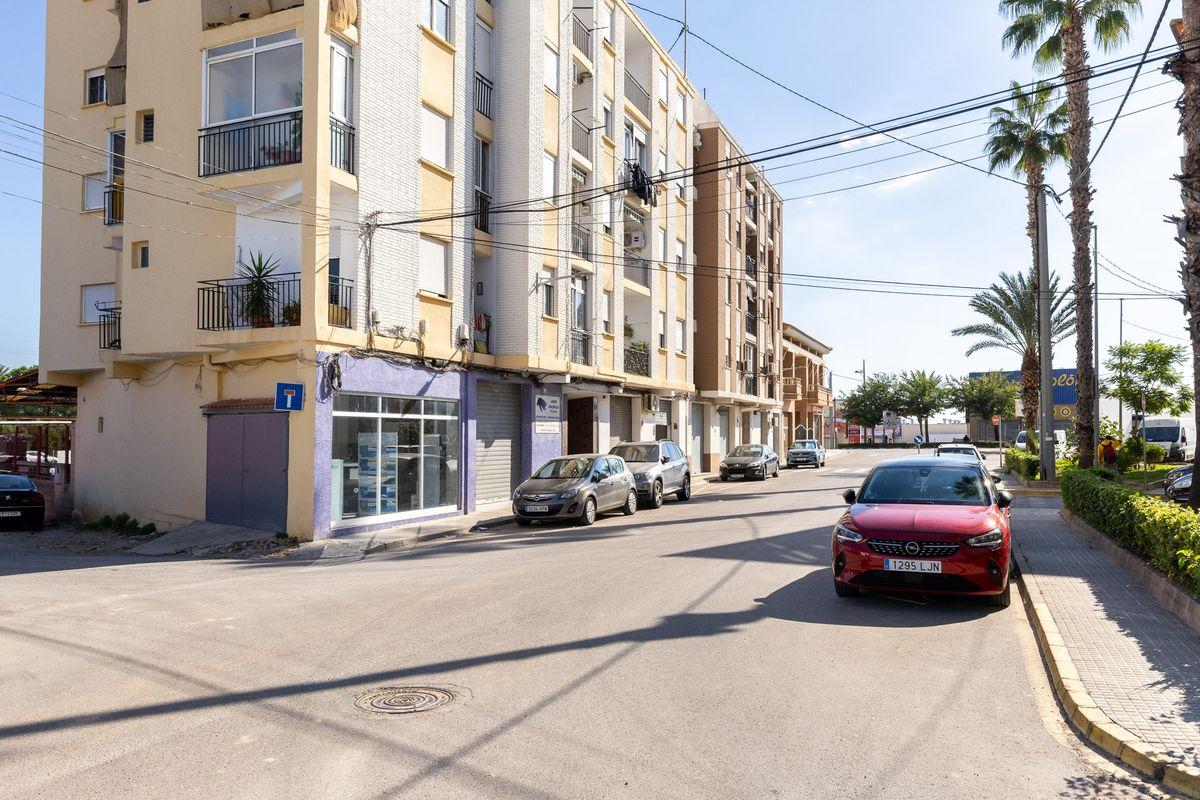 Piso en Venta en Carrer d'Hernán Cortés - 26