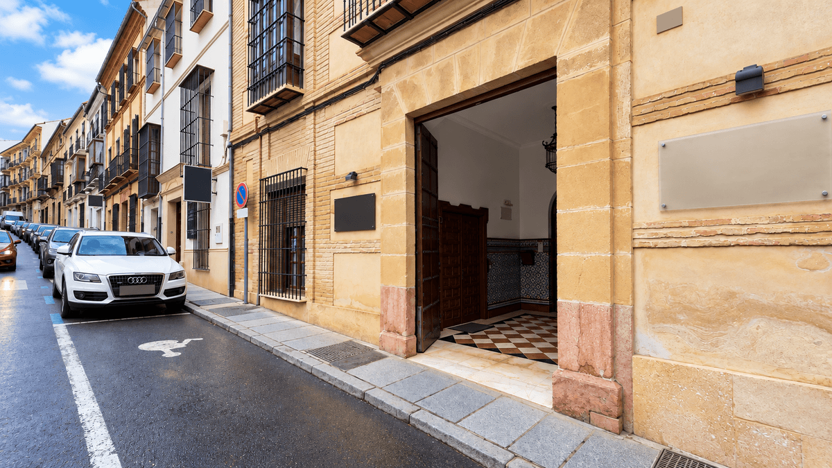 Local en Venta en Calle Carreteros - 12