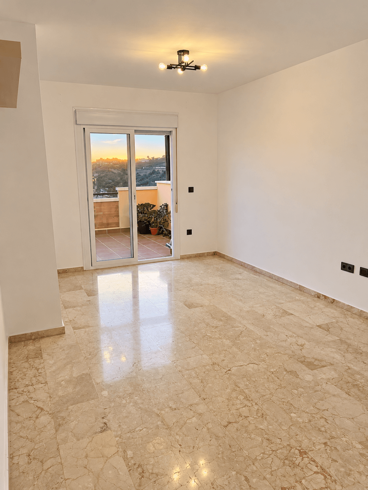 Piso en Venta en Calle Onice - 6