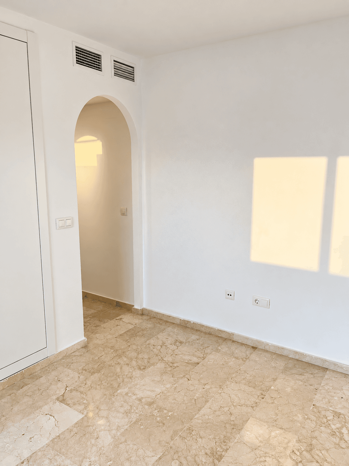 Piso en Venta en Calle Onice - 13