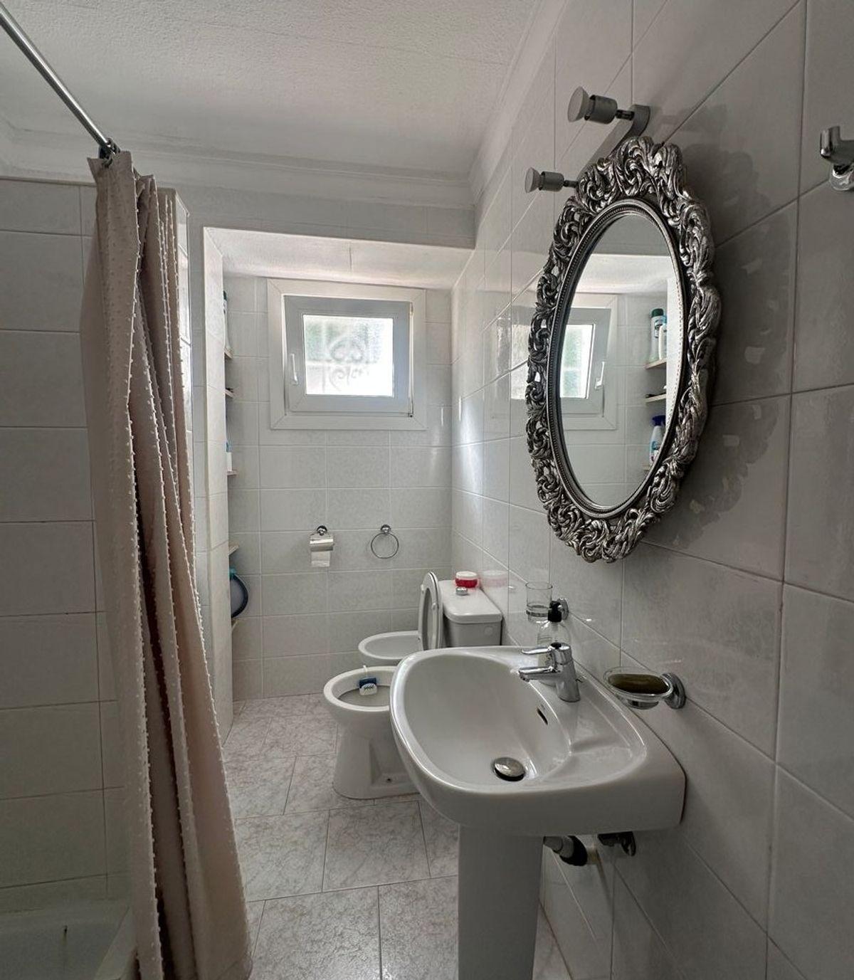 Villa en Venta en Calle Halcones - 11
