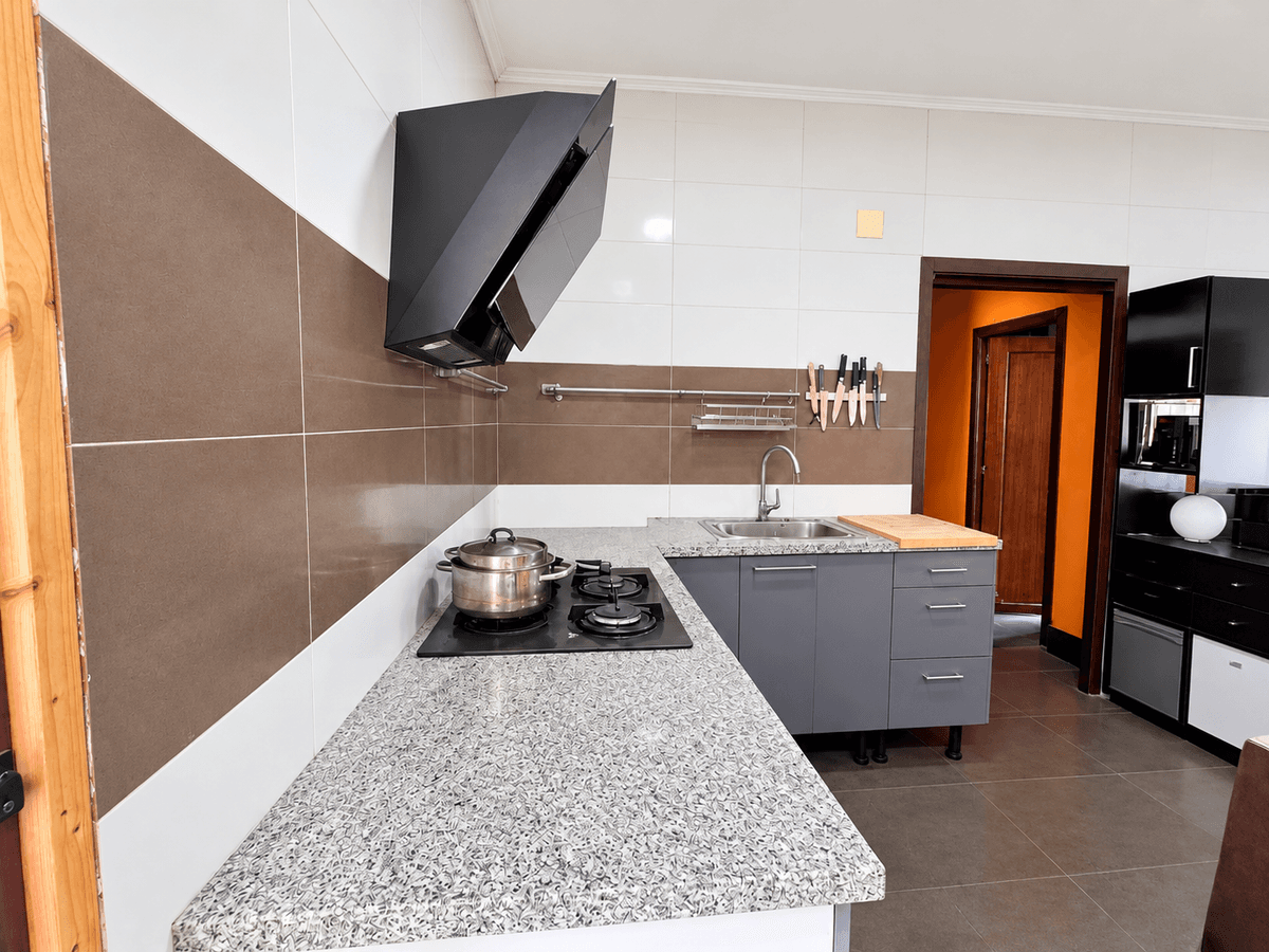 Piso en Venta en Carrer de Jacinto Benavente - 6