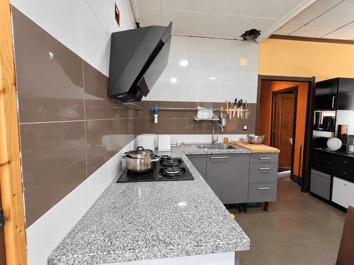 Piso en Venta en Carrer de Jacinto Benavente - 7