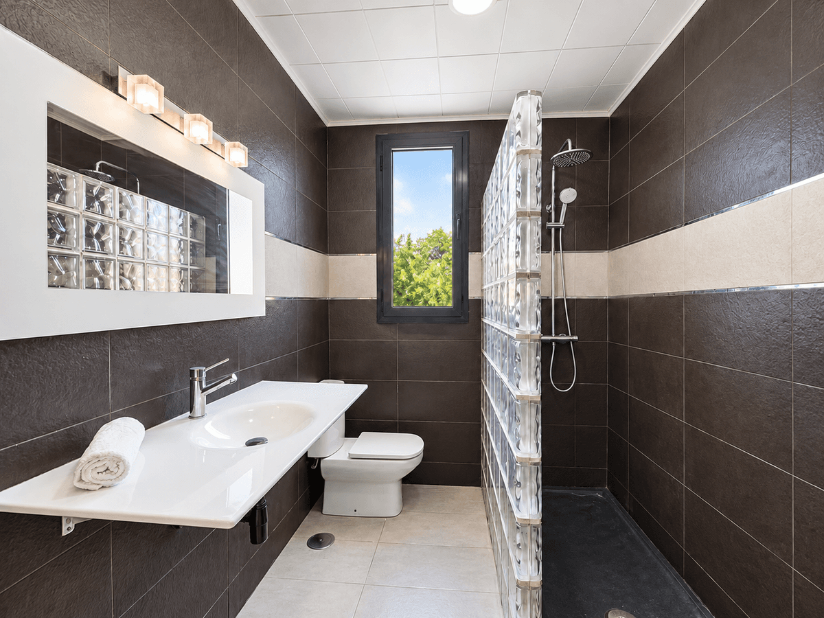 Piso en Venta en Carrer de Jacinto Benavente - 10