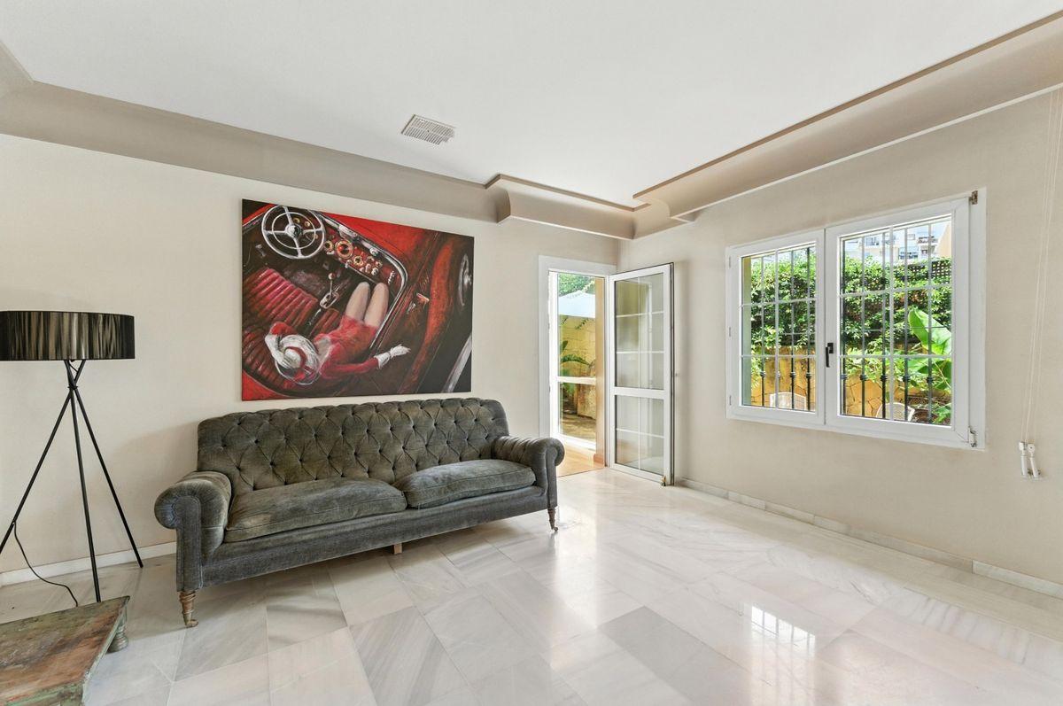Villa en Venta en Avenida las Palmeras - 43