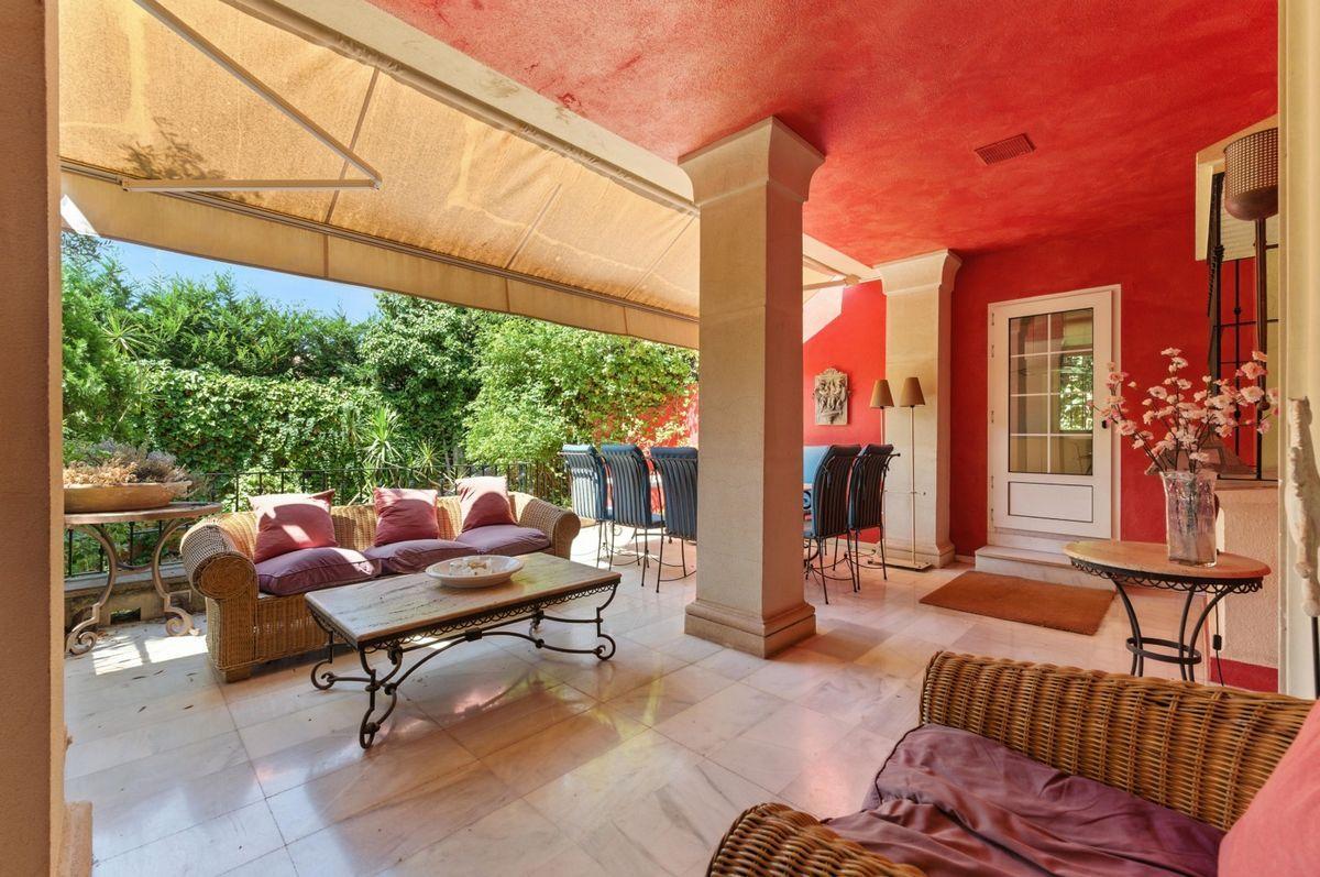 Villa en Venta en Avenida las Palmeras - 45