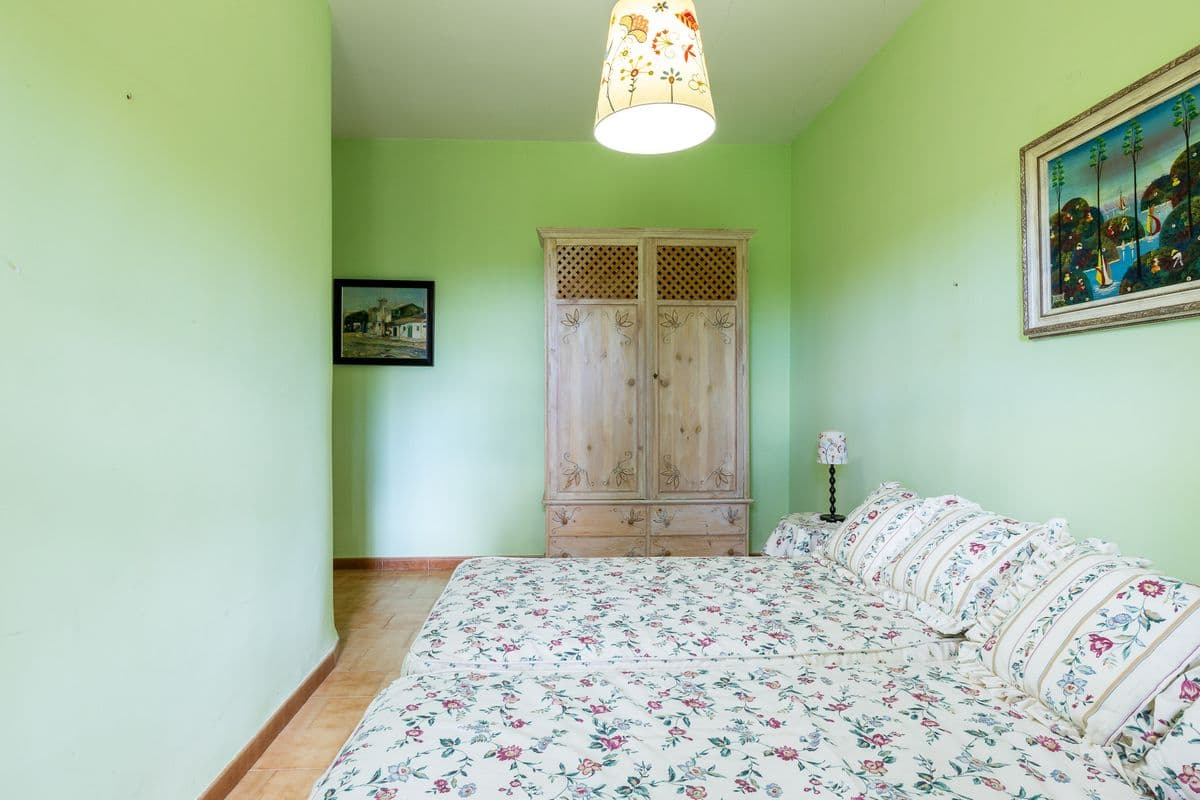 Chalet en Venta en Carrer Número 7 - 41
