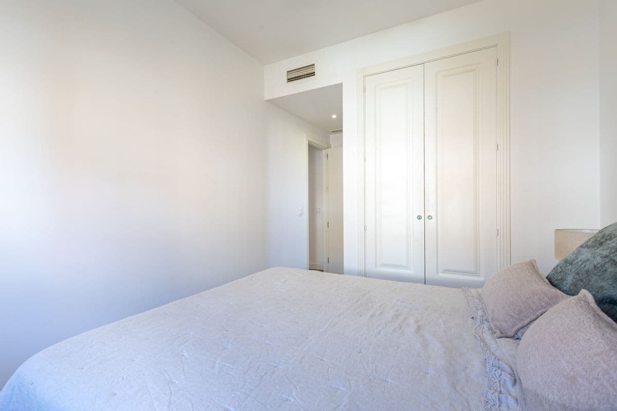 Piso en Venta en Calle Iris - 14