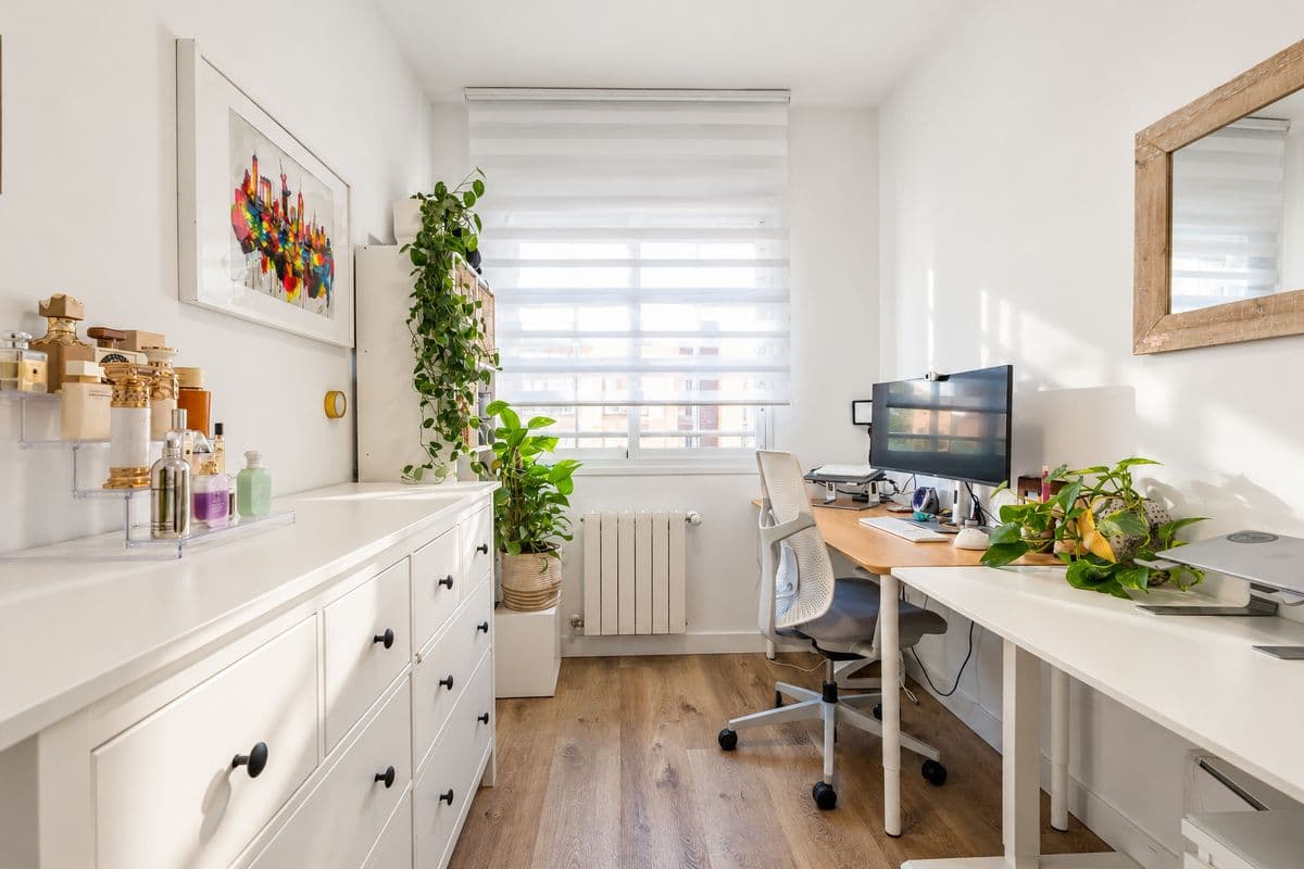 Piso en Venta en Calle Iris - 18