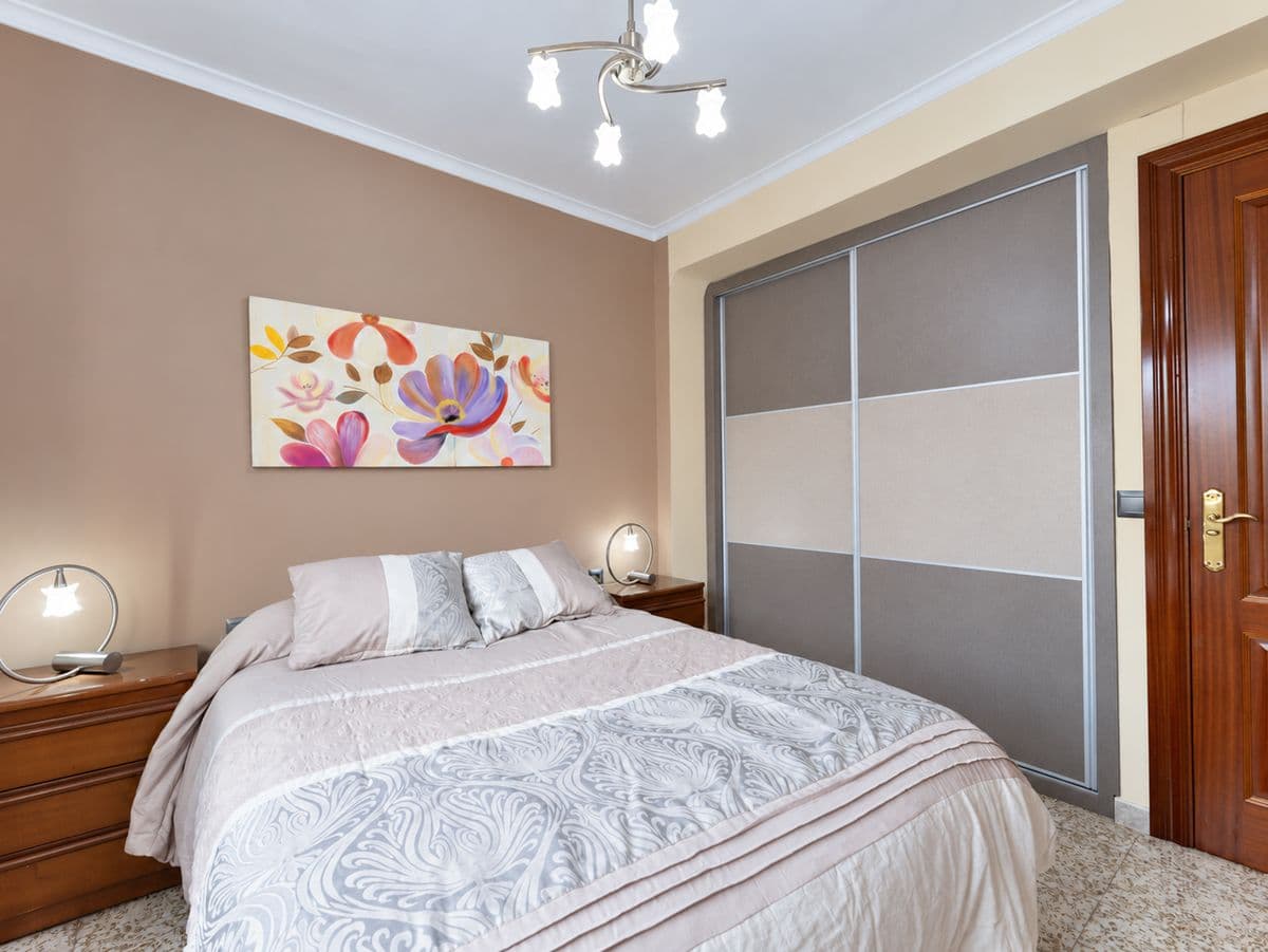 Piso en Venta en Calle Nalón - 17