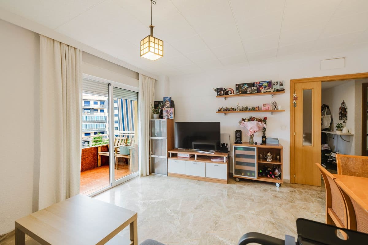 Piso en Venta en Plaza Jacques Cousteau - 3