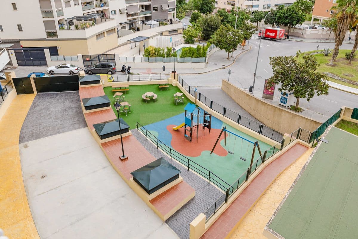 Piso en Venta en Plaza Jacques Cousteau - 27