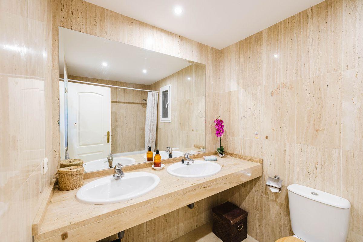 Piso en Venta en Calle Lila - 33