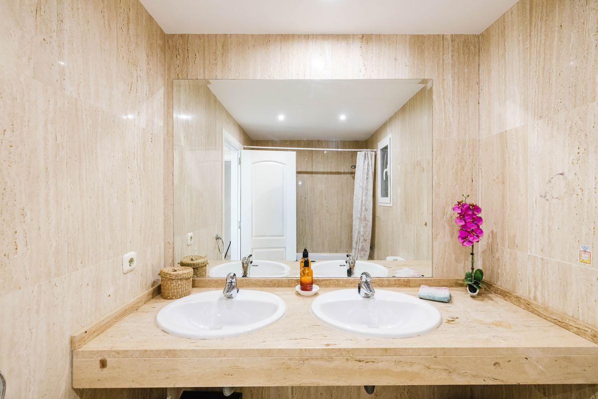 Piso en Venta en Calle Lila - 18