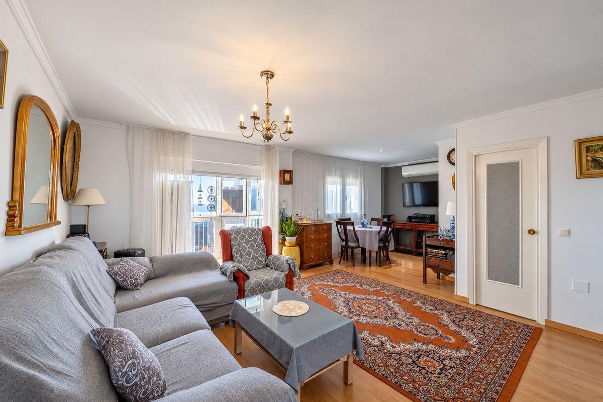 Piso en Venta en Calle Escritor Adolfo Reyes - 4