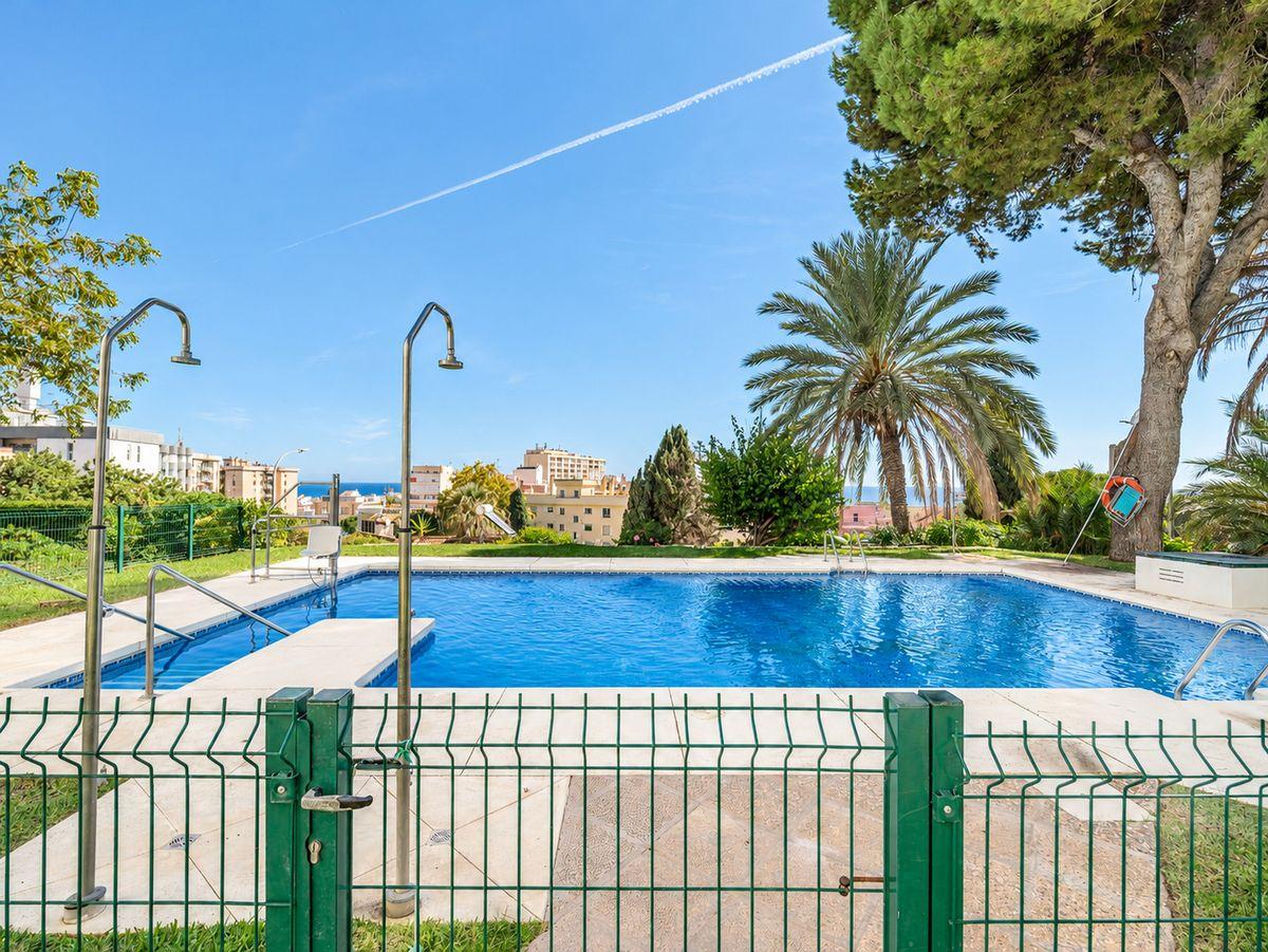 Piso en Venta en Calle Escritor Adolfo Reyes - 28