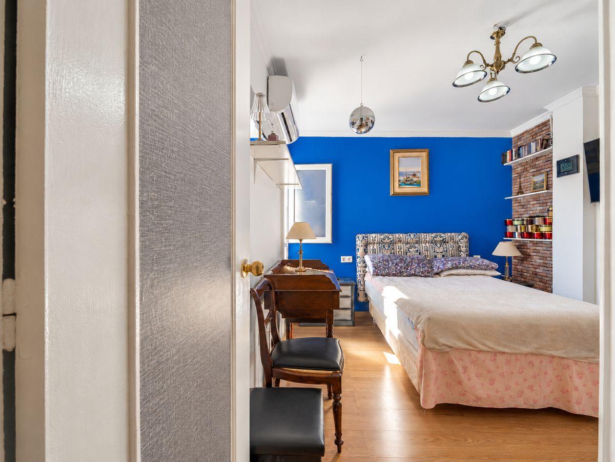 Piso en Venta en Calle Escritor Adolfo Reyes - 13