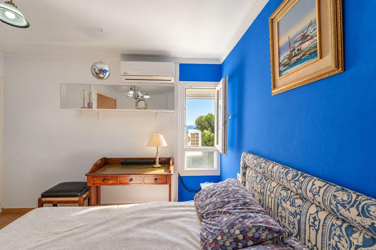 Piso en Venta en Calle Escritor Adolfo Reyes - 15