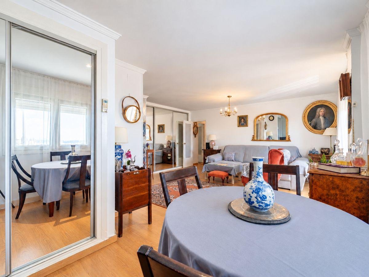 Piso en Venta en Calle Escritor Adolfo Reyes - 3