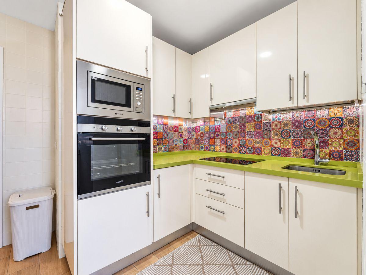Piso en Venta en Calle Escritor Adolfo Reyes - 11