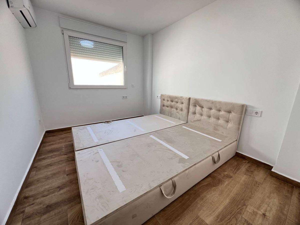 Piso en Venta en Calle Ramón Gallud - 12